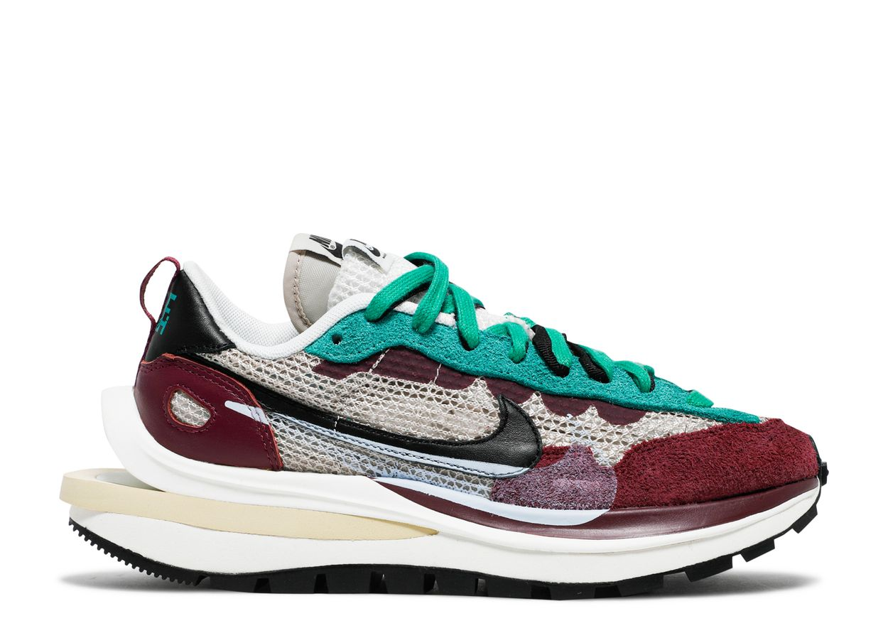NIKE VAPORWAFFLE SACAI VILLIAN RED NEPTUNE GREEN