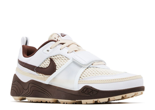 TRAVIS SCOTT x NIKE ZOOM FIELD JAXX