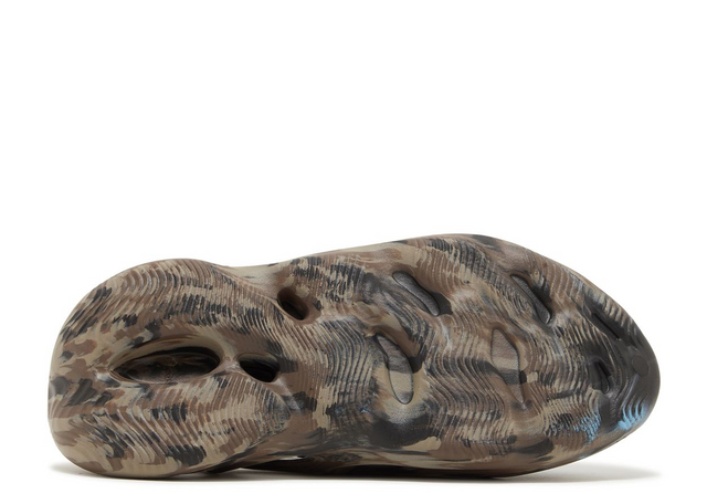 YEEZY FOAM RNR MX CINDER