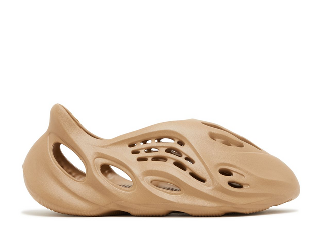 YEEZY FOAM RUNNER CLAY TAUPE