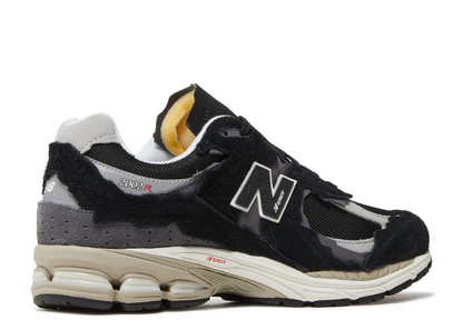 NEW BALANCE 2002R PROTECTION PACK BLACK GREY
