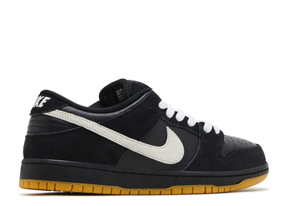 NIKE SB DUNK LOW BLACK WHITE GUM