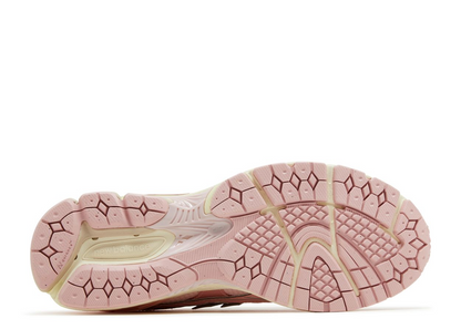 NEW BALANCE 1906R LUNAR PINK