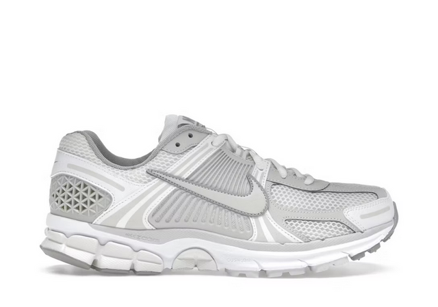NIKE VOMERO 5 LIGHT BONE